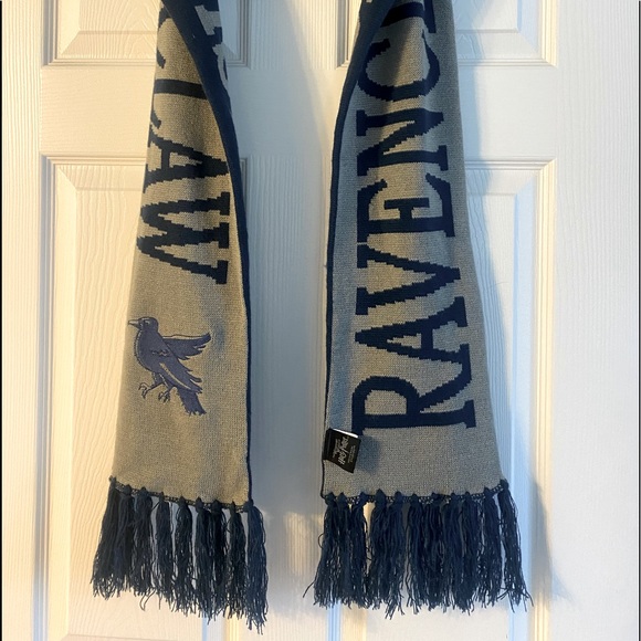 Harry Potter Ravenclaw scarf - Picture 1 of 3